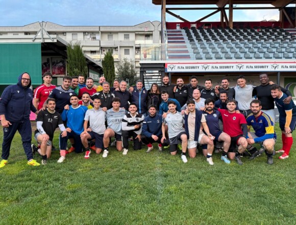 L’amministrazione comunale al fianco dei rugbisti della Fi.Fa. Security San Benedetto: entusiasmo e incoraggiamento prima della sfida decisiva