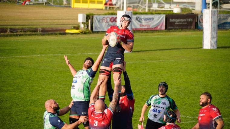 Anticipo di fuoco a Bagnoli: l’Unione Rugby San Benedetto cerca la sesta vittoria consecutiva a Napoli